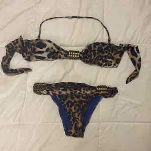 2 piece animal print bikini - Size M